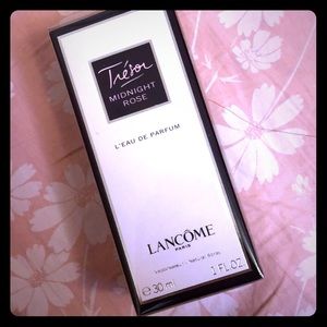 Lancôme midnight rose perfume